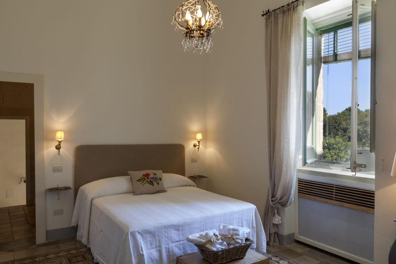Palazzo Siena - Home & More Минервино ди Лече Екстериор снимка